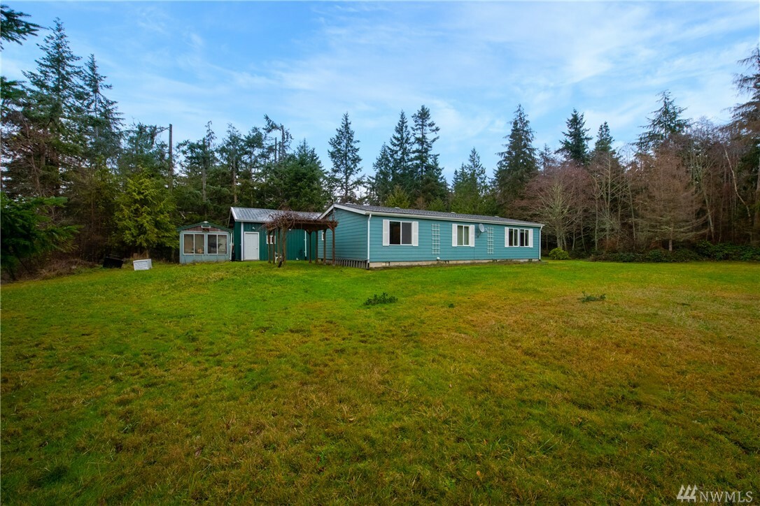 Property Photo:  650 Hillhaven Lane  WA 98239 