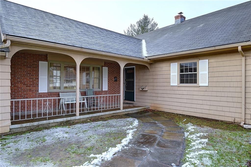 Property Photo:  12 Ox Yoke Drive  CT 06109 