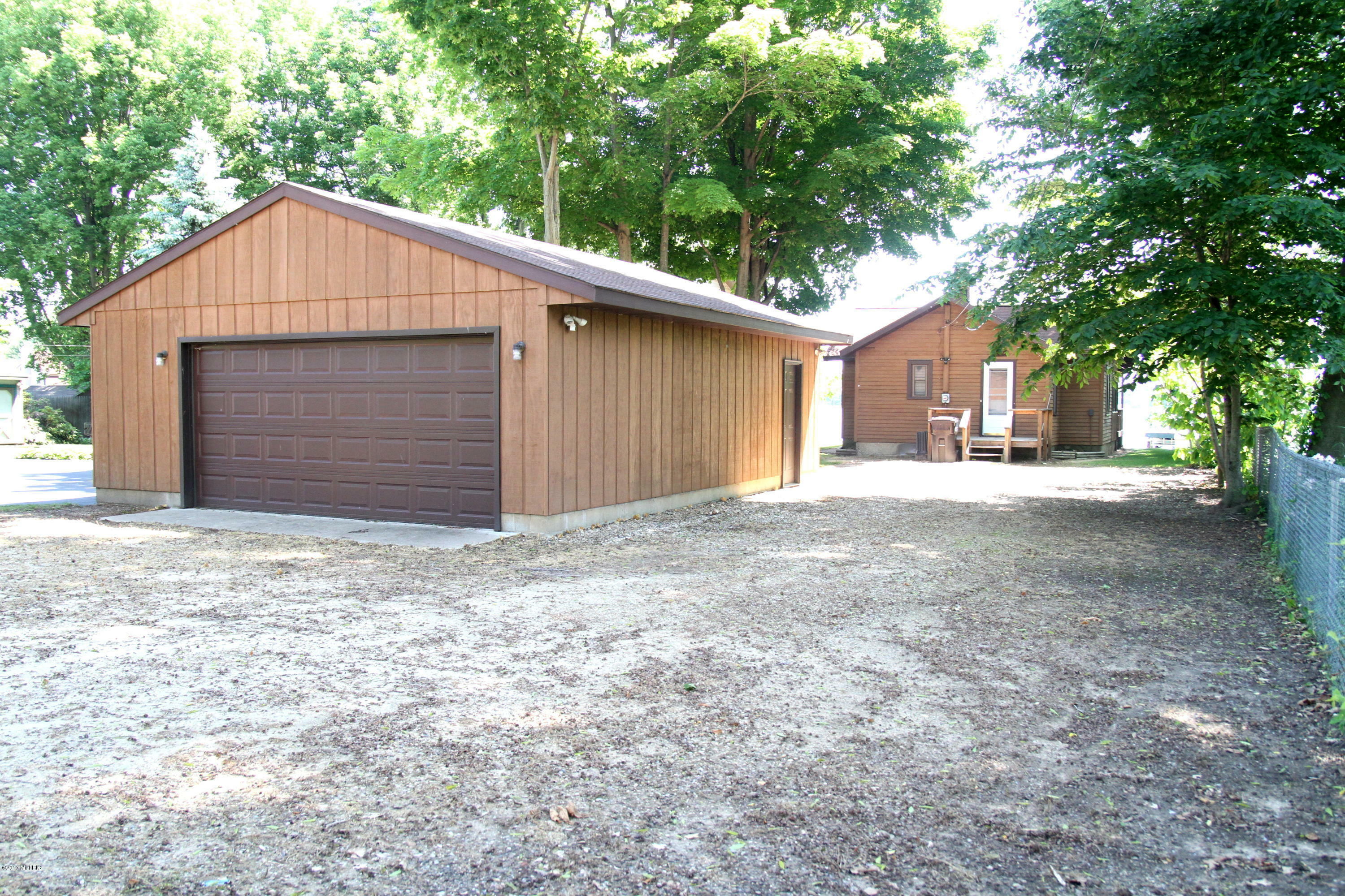 Property Photo:  5765 Beech Avenue  MI 49038 