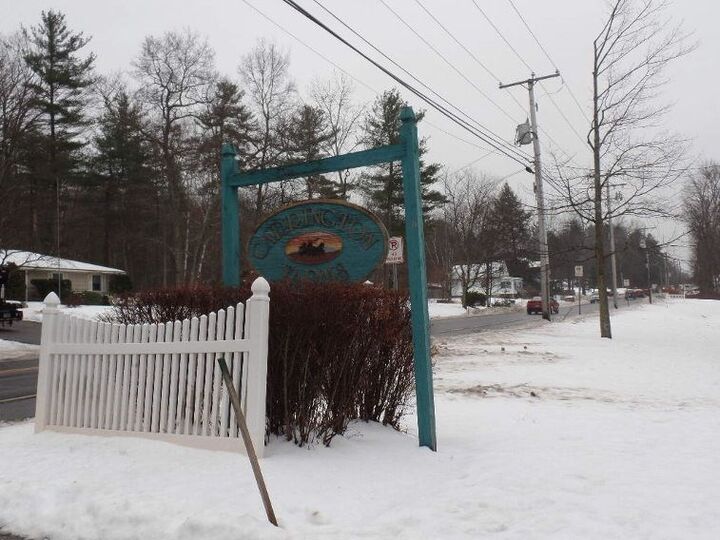 Property Photo: 128 Mammoth Road 103 NH 03106