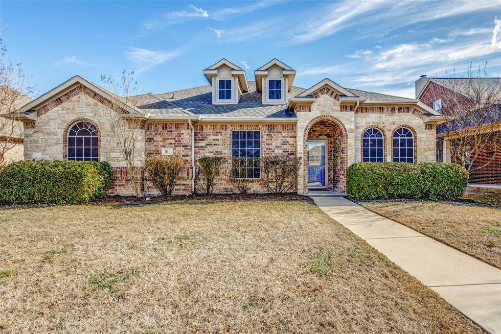 Property Photo:  302 Sunrise Lane  TX 75154 