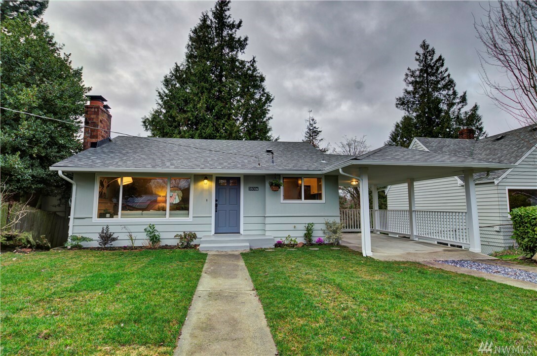 Property Photo:  6307 21st Ave SW  WA 98106 