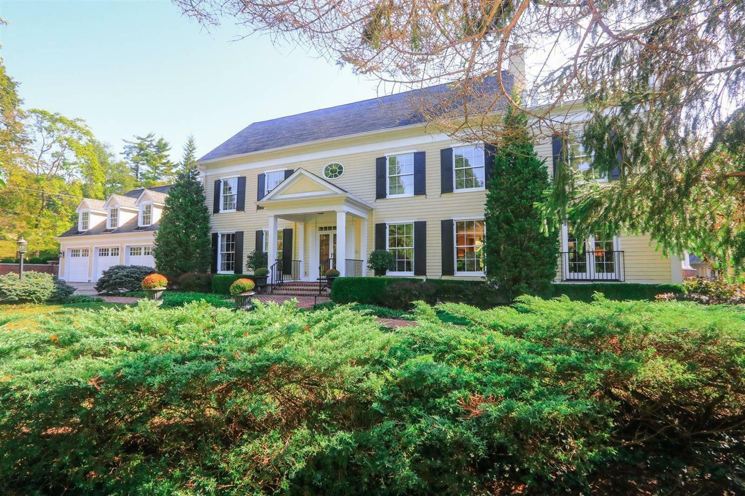 Property Photo: 2727 Walsh Rd OH 45208