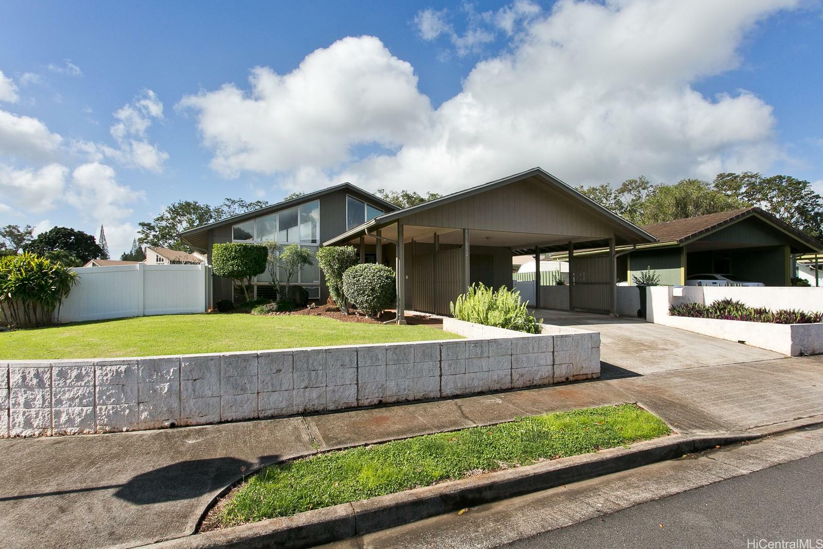 Property Photo:  95-052 Kaulua Street  HI 96789 