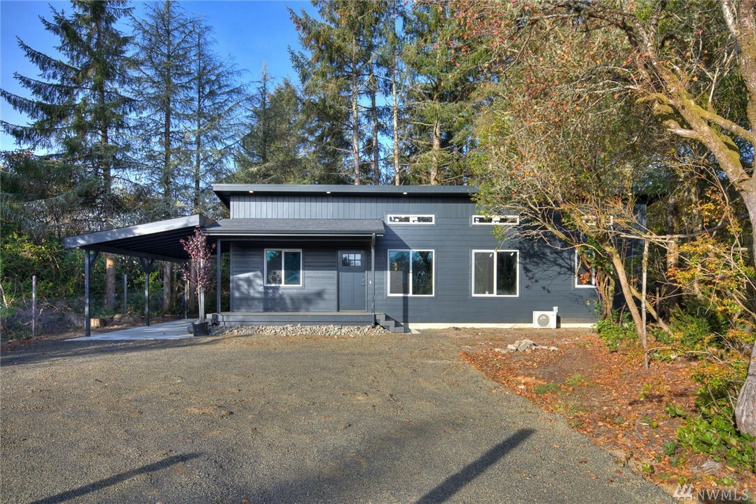 Property Photo:  129 Point Brown Ave SW  WA 98569 