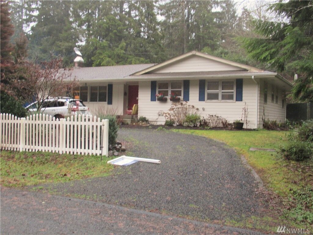 Property Photo:  22  Nelson Place  WA 98535 