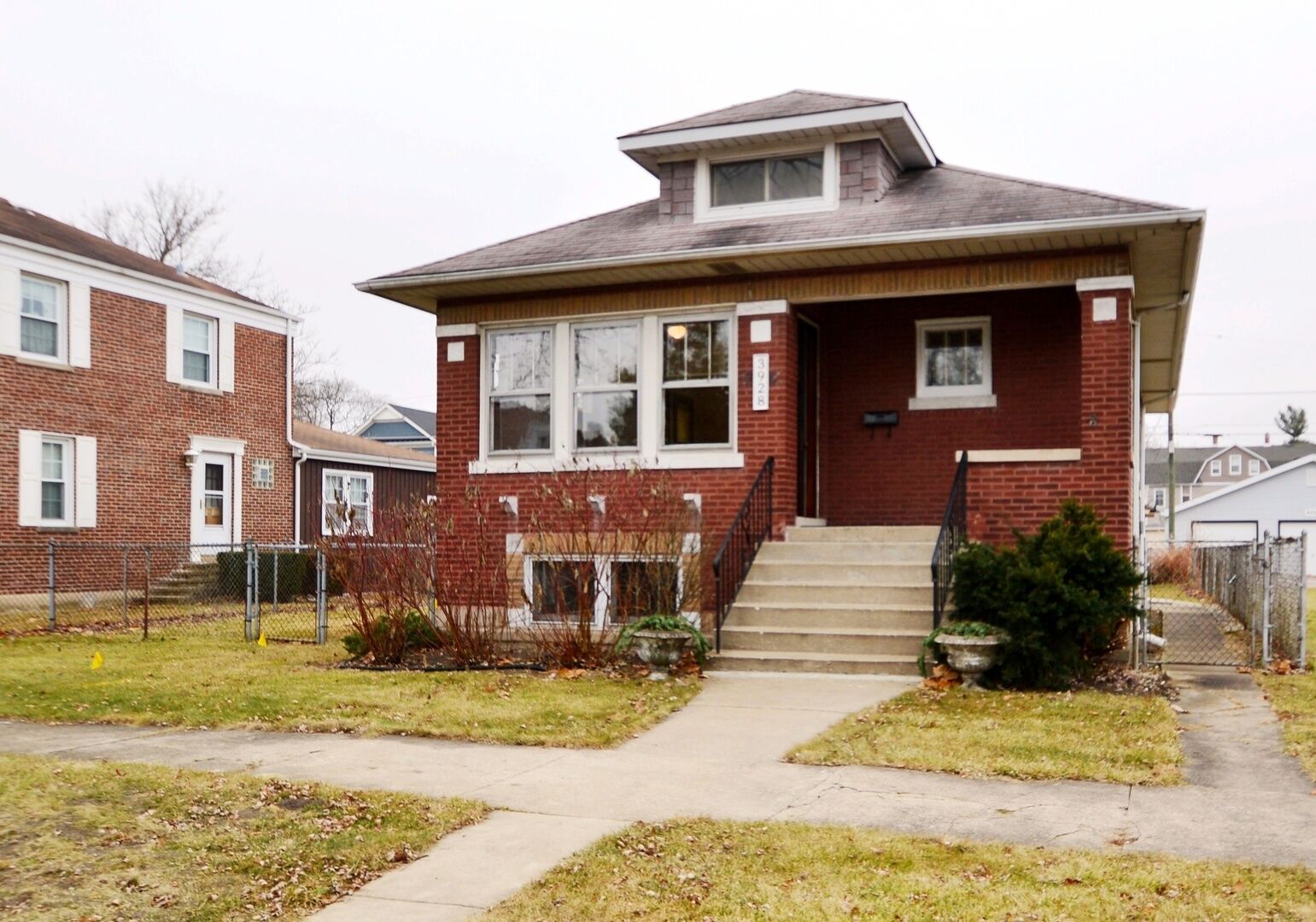 Property Photo:  3928 Arthur Avenue  IL 60513 