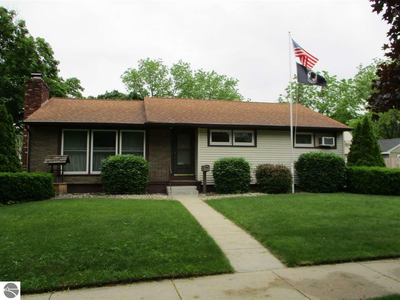 Property Photo: 303 Moyer Avenue MI 48801