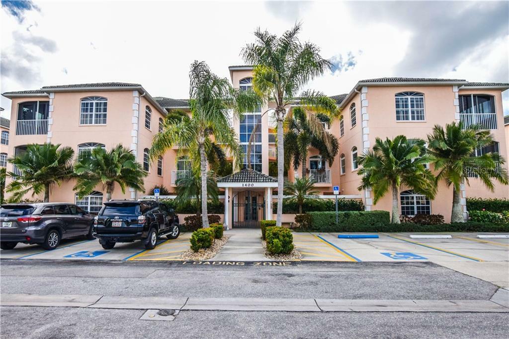 Property Photo:  1404 Gondola Park Drive D  FL 34292 