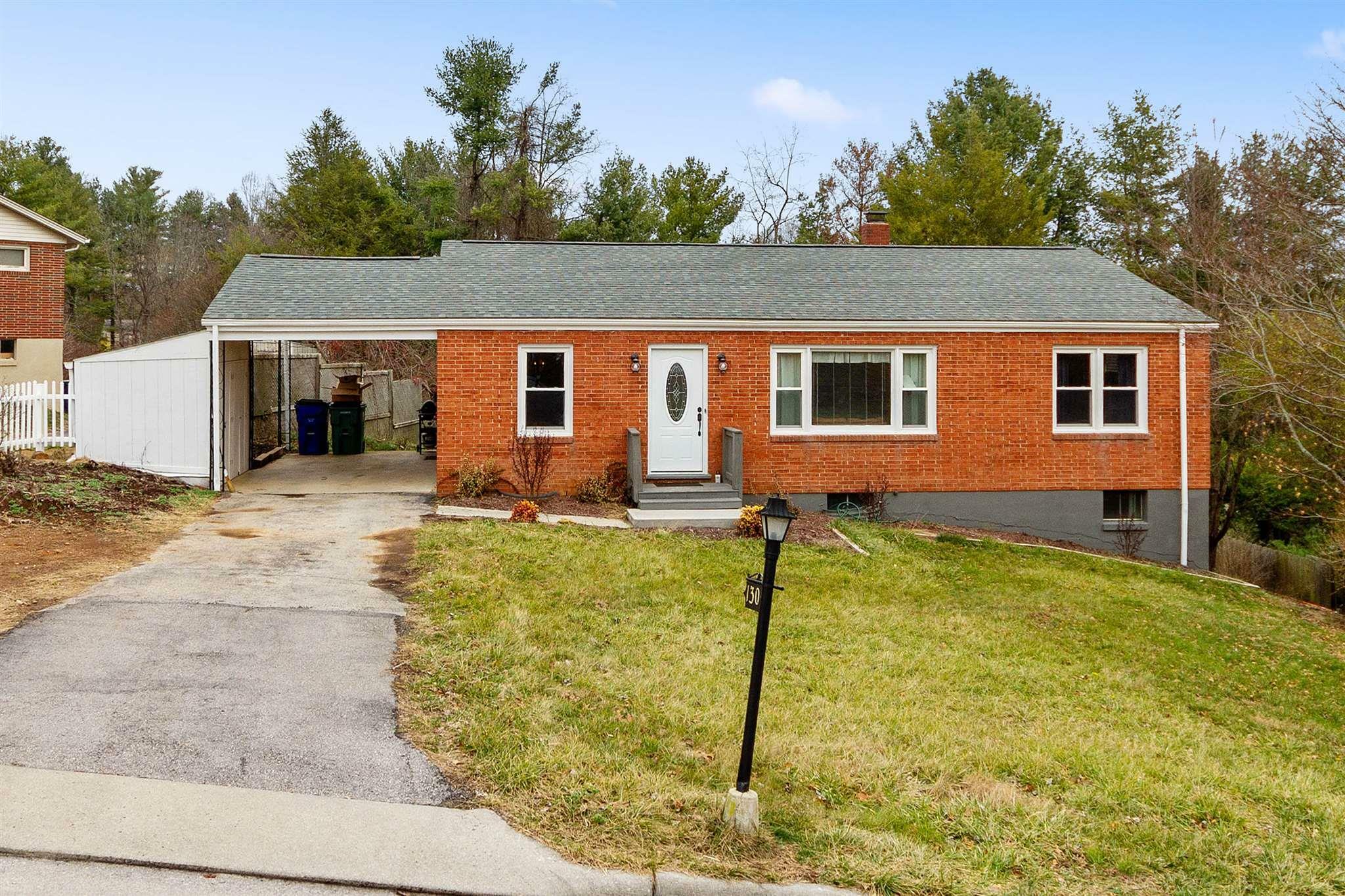 Property Photo:  1305 Highland Circle  VA 24060 