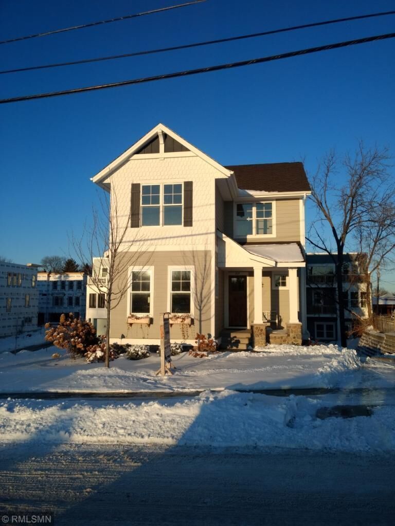 Property Photo: 337 George Street MN 55331