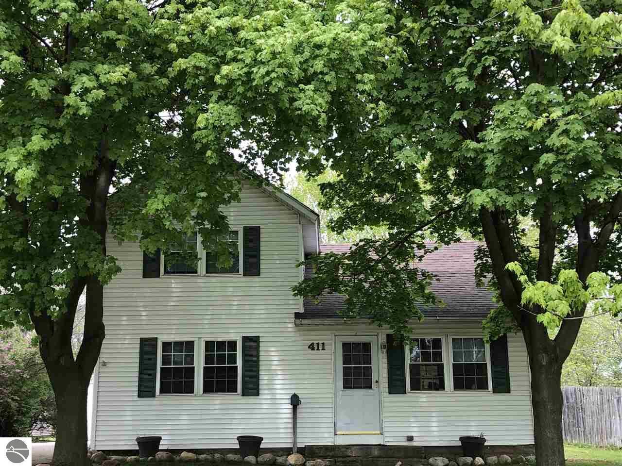Property Photo:  411 E Emerson Street  MI 48847 