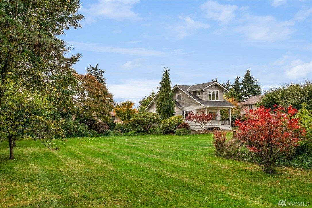 Property Photo:  13814  90th Avenue NE  WA 98034 