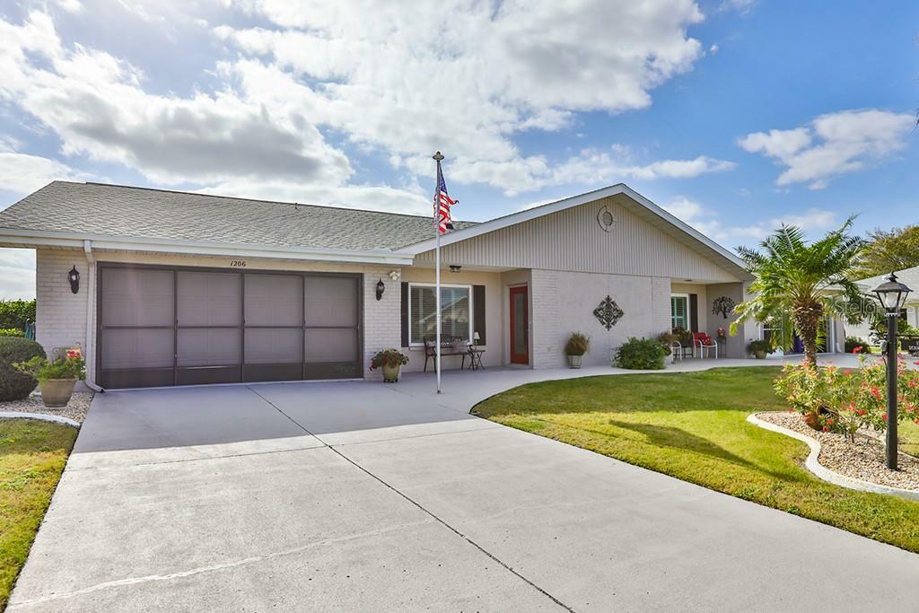 Property Photo:  1206 Wild Feather Lane  FL 33573 