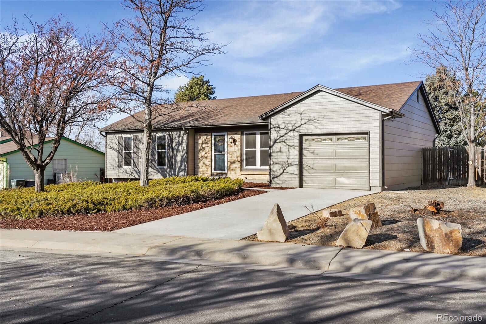 Property Photo:  1195 S Cathay Street  CO 80017 