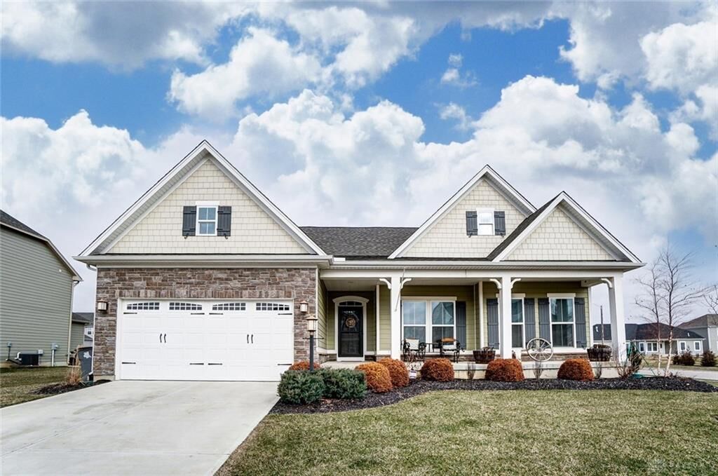 Property Photo:  3295 Heatherstone Drive  OH 45373 