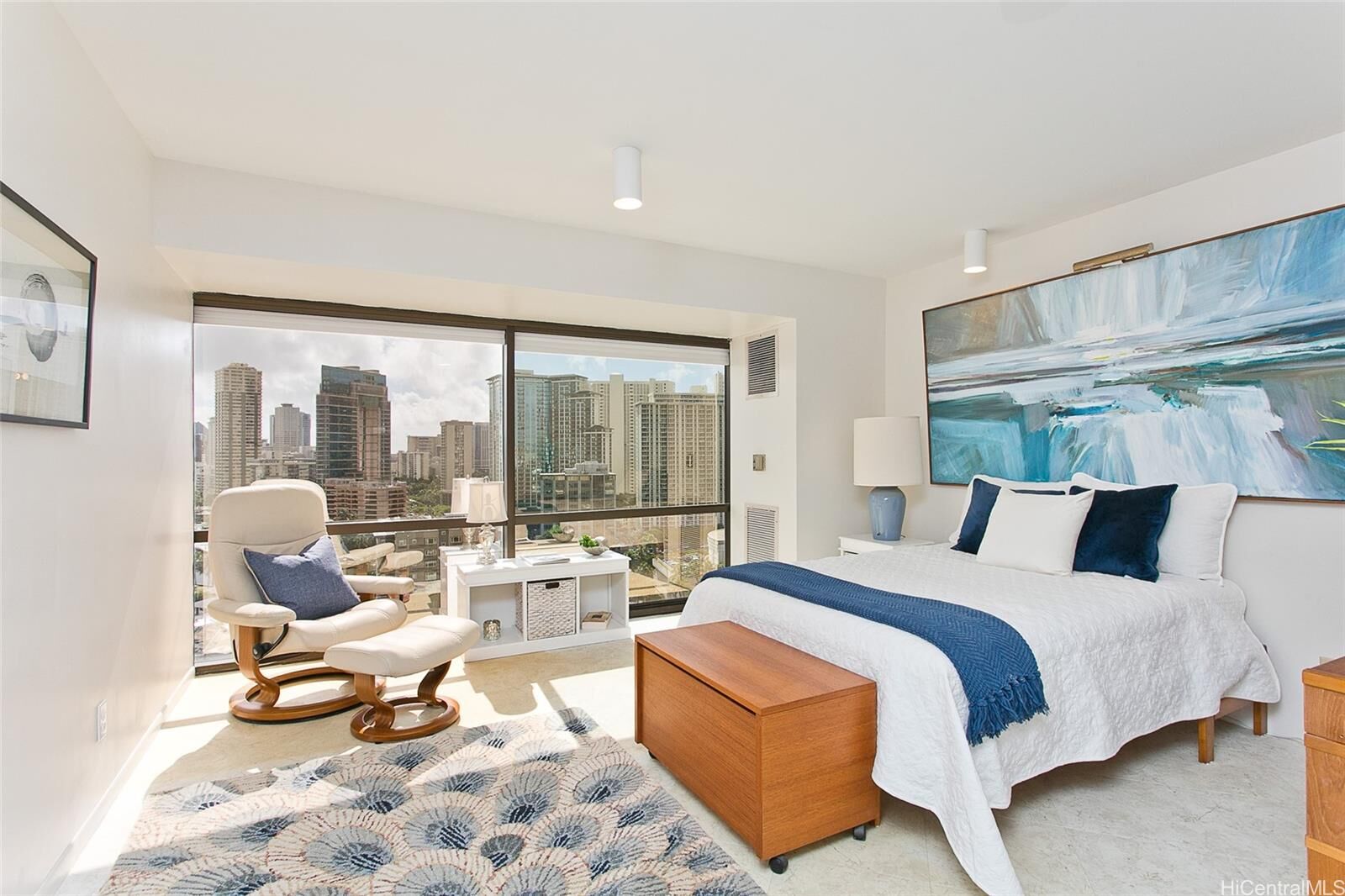 Property Photo:  1750 Kalakaua Avenue 1907  HI 96826 