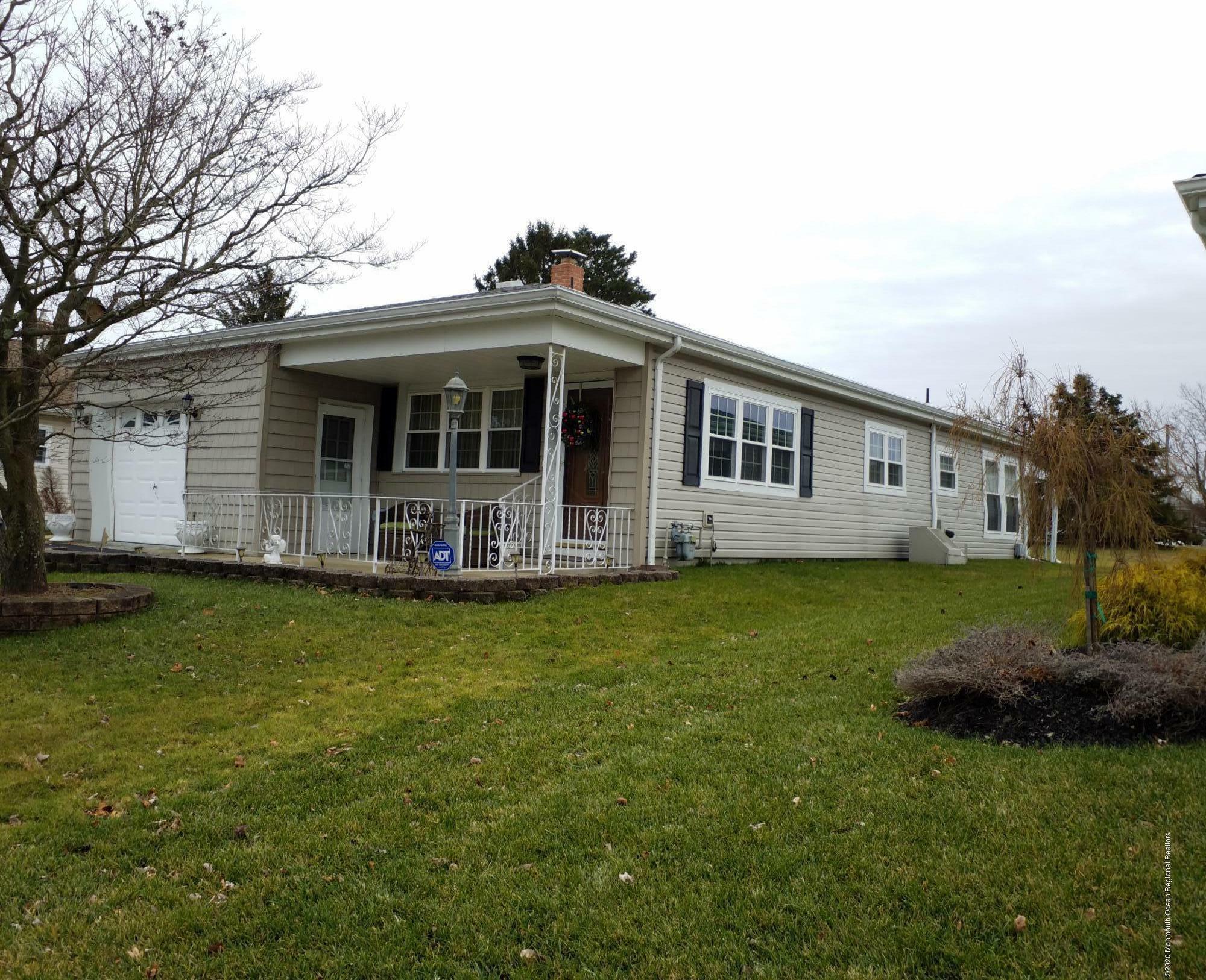 Property Photo:  125 Bonaire Drive  NJ 08757 