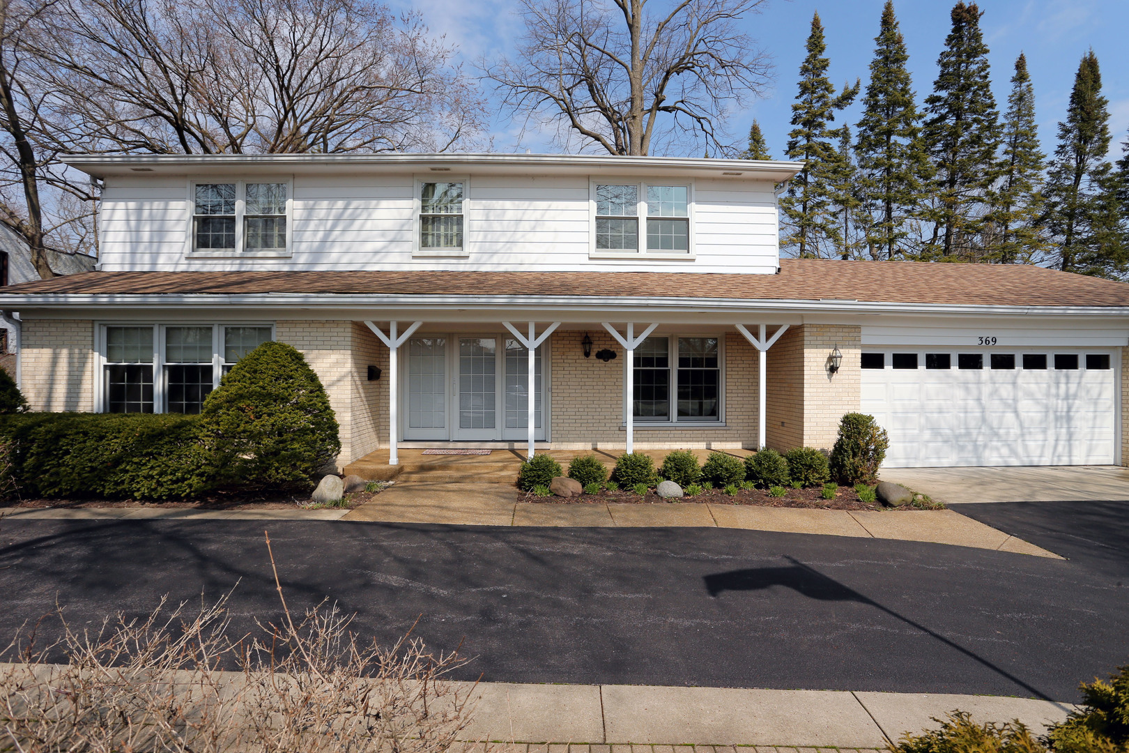 Property Photo: 369 Dundee Road IL 60022