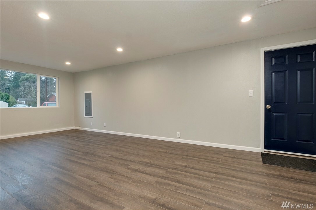 Property Photo: 11647 Fry Ave SW WA 98367