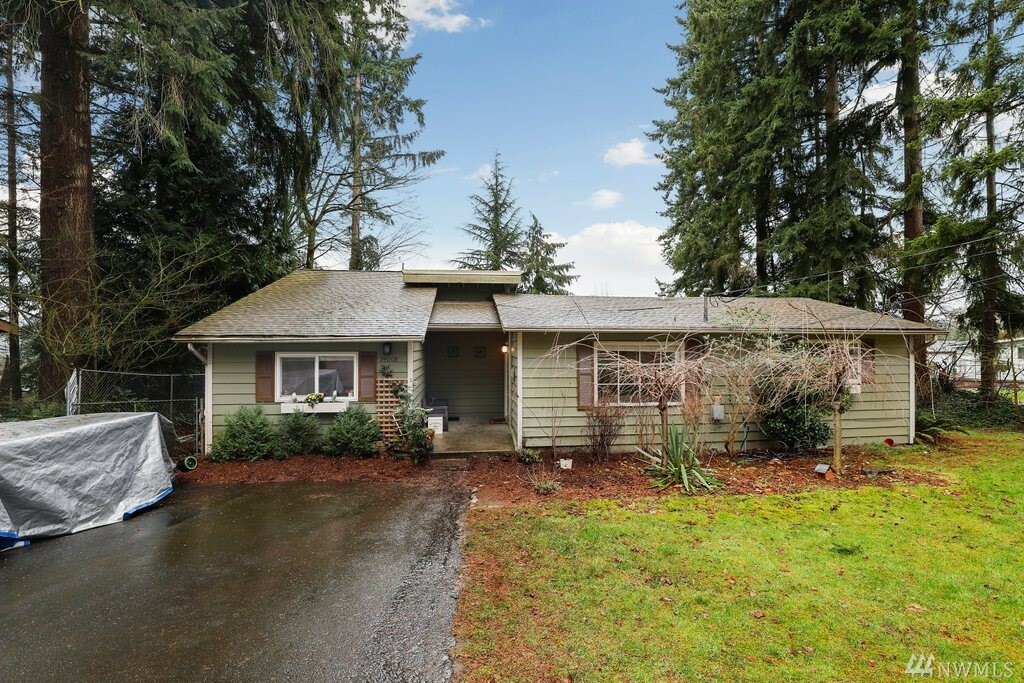 Property Photo:  24008 7th Place W  WA 98021 