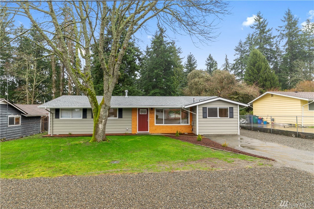 Property Photo:  30134 2nd Ave SW  WA 98023 