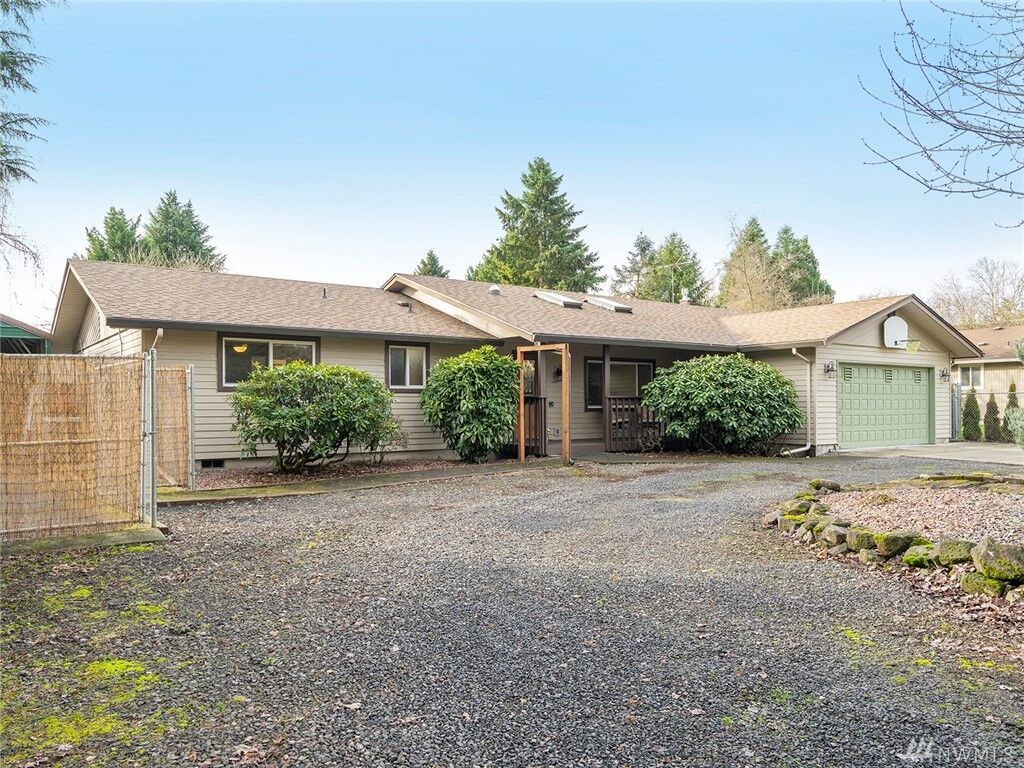 Property Photo:  1201 NW 109th Street  WA 98685 