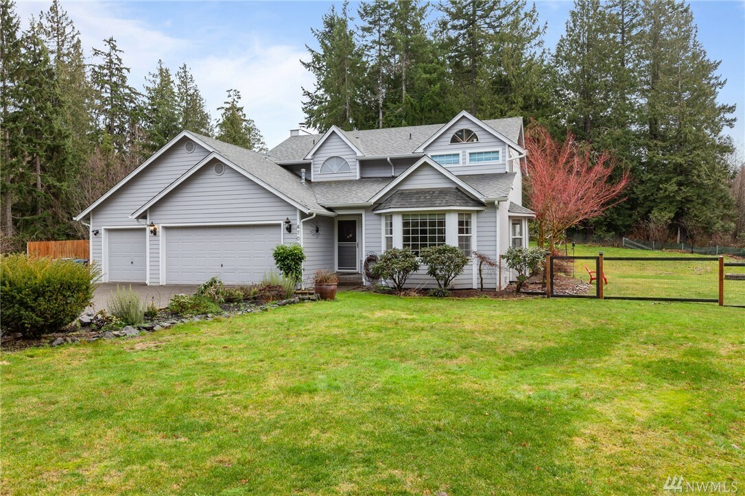 Property Photo:  4709 Pembrook Place SE  WA 98366 