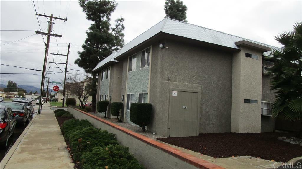 Property Photo:  713-719 Chamberlain Ave.  CA 92020 