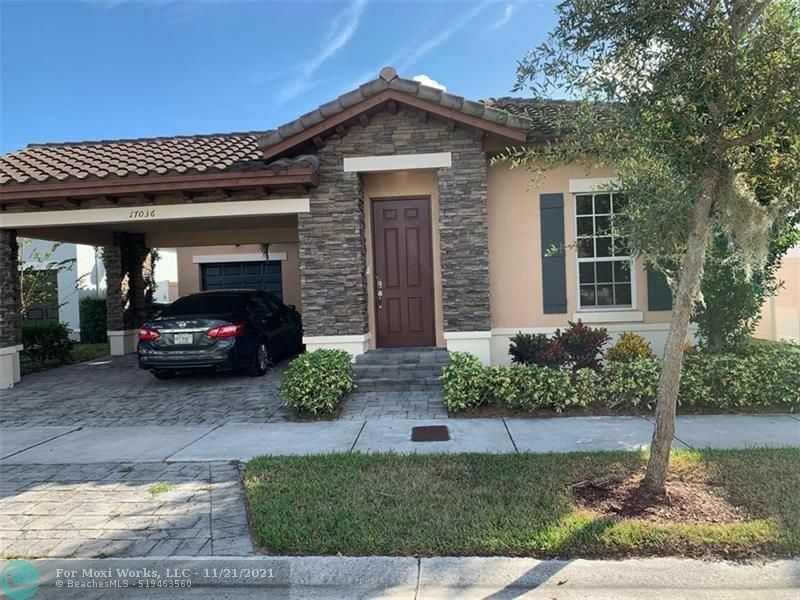 Property Photo: 17036 SW 91st St FL 33196