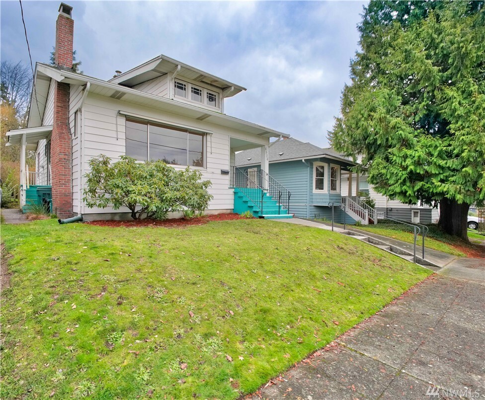 Property Photo:  6536 Cleopatra Place NW  WA 98117 