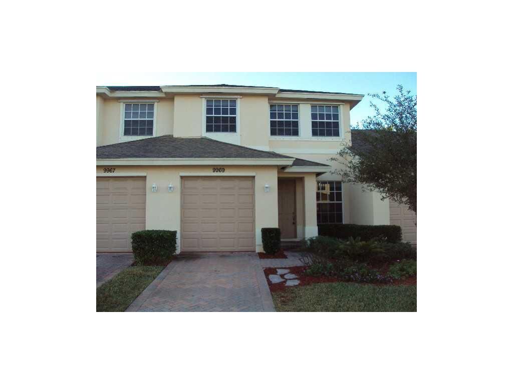 Property Photo: 9969 E Villa Circle FL 32966