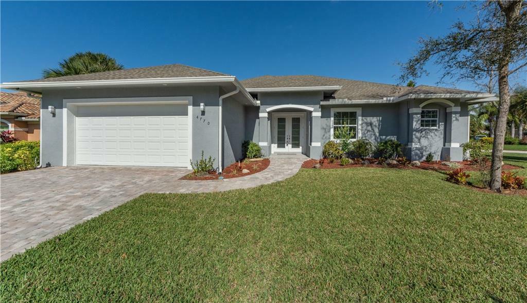 Property Photo:  4770 66th Lane  FL 32967 