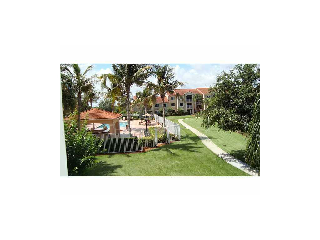 Property Photo:  1550 42nd Circle 310  FL 32967 