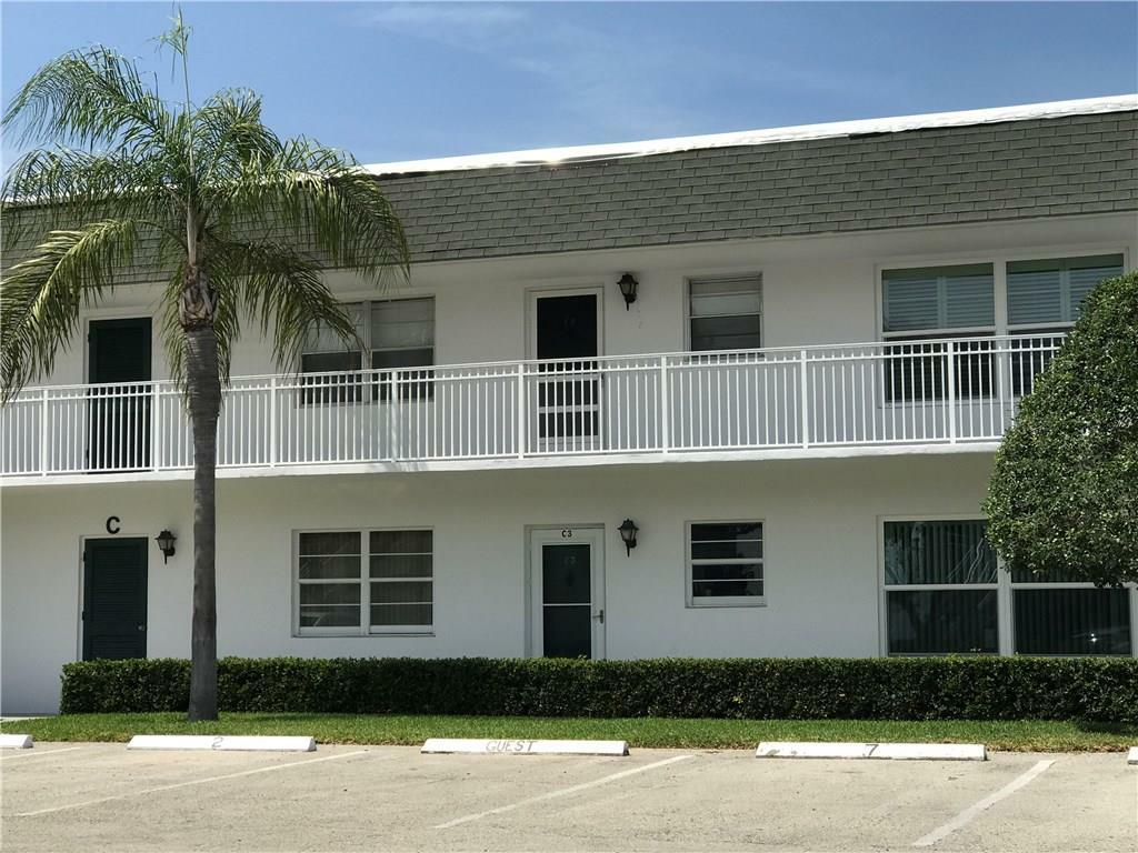 Property Photo:  2800 Indian River Boulevard C8  FL 32960 