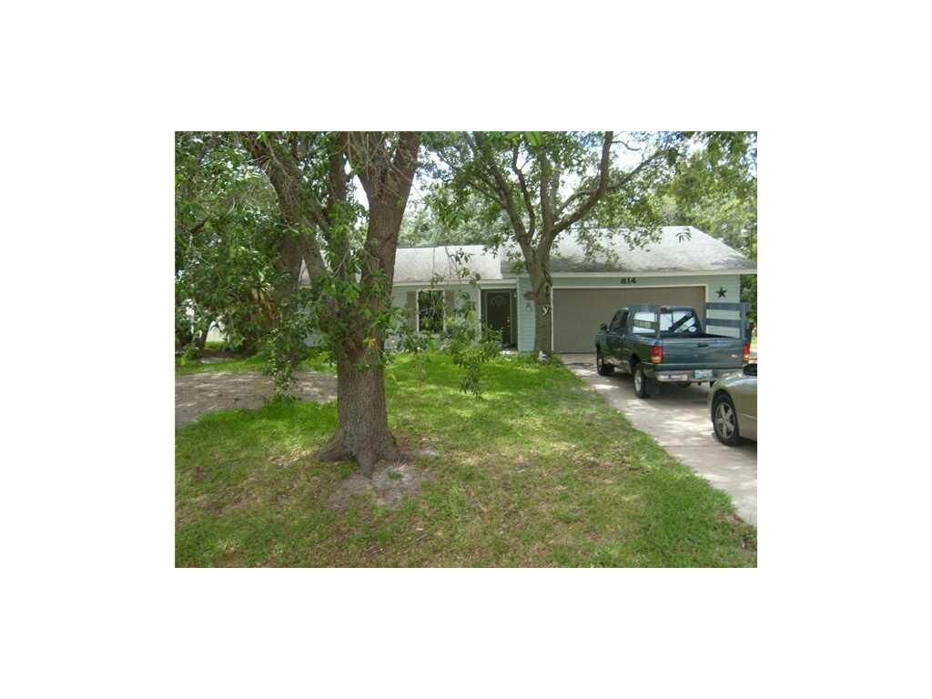 Property Photo: 814 Roseland Road FL 32958