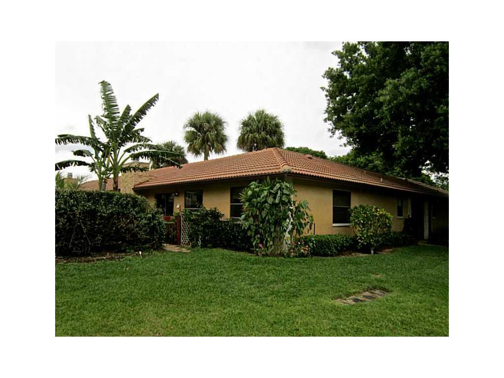 Property Photo:  1909 Tamara Trail  FL 32966 