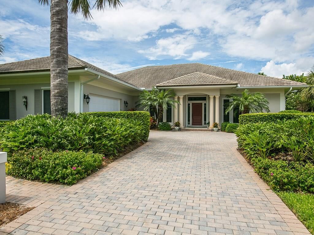 Property Photo:  325 Ocean Way  FL 32963 