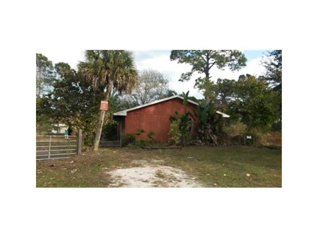 Property Photo:  1266 15th Avenue SW  FL 32962 