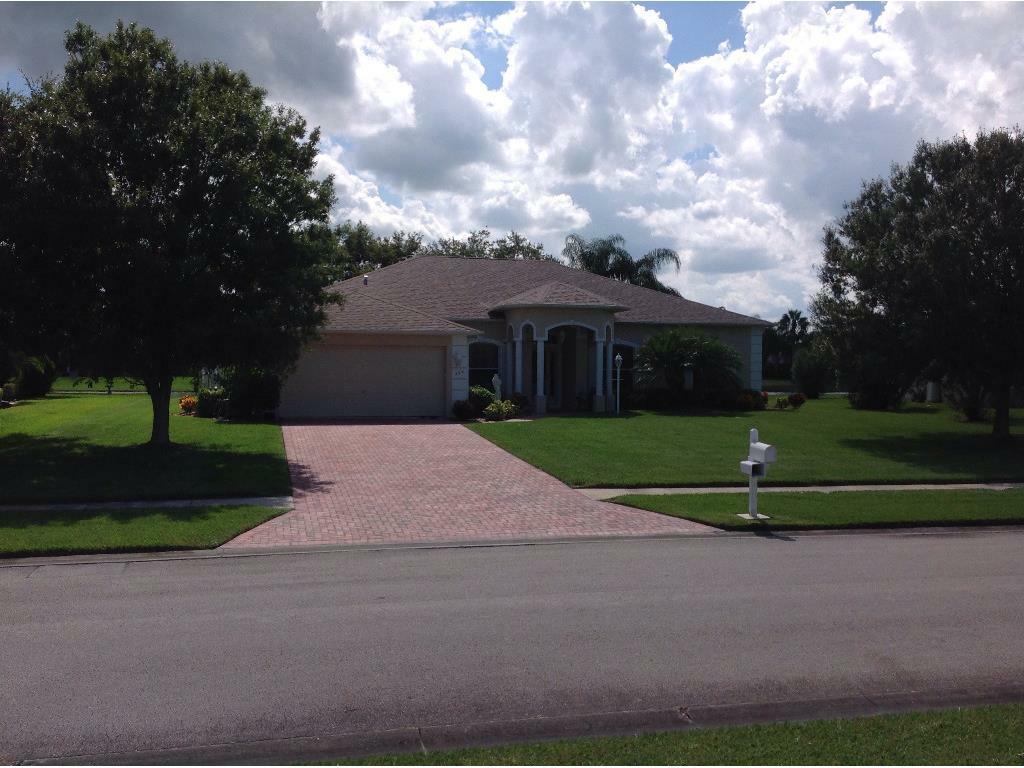 Property Photo:  236 53rd Circle  FL 32968 