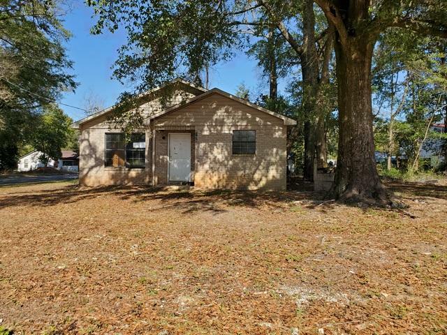 798 Walnut Avenue  Crestview FL 32536 photo