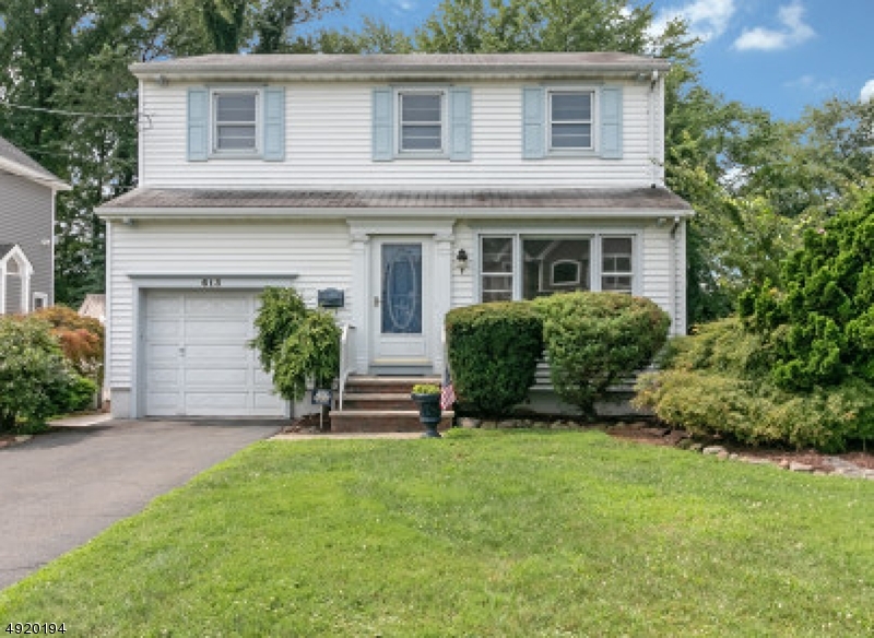 Property Photo:  613 Hory St  NJ 07016 