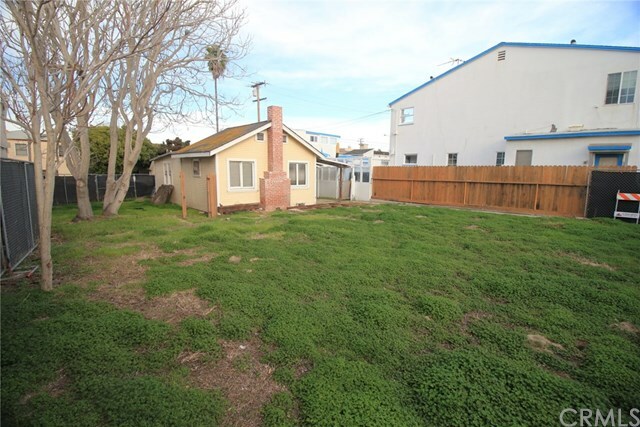 Property Photo:  1315 Ocean Avenue  CA 90740 