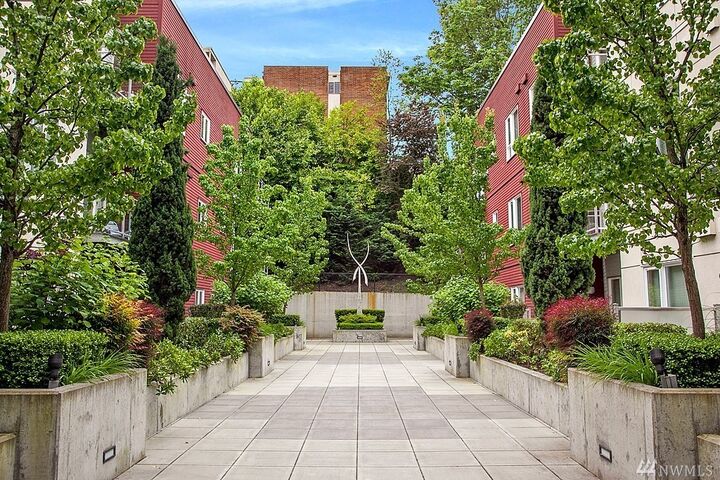 Property Photo: 375 Kirkland Avenue 349 WA 98033