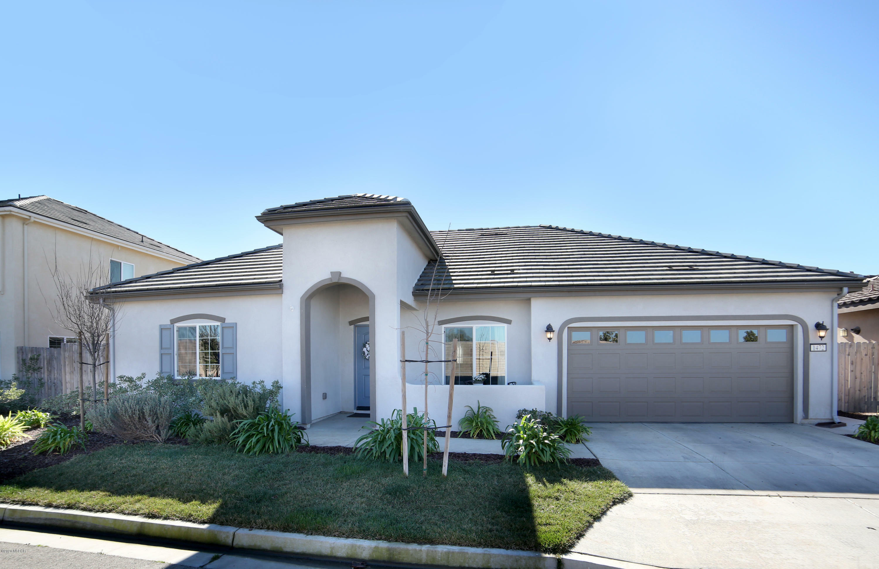 Property Photo:  1472 W Durham Way  CA 93458 