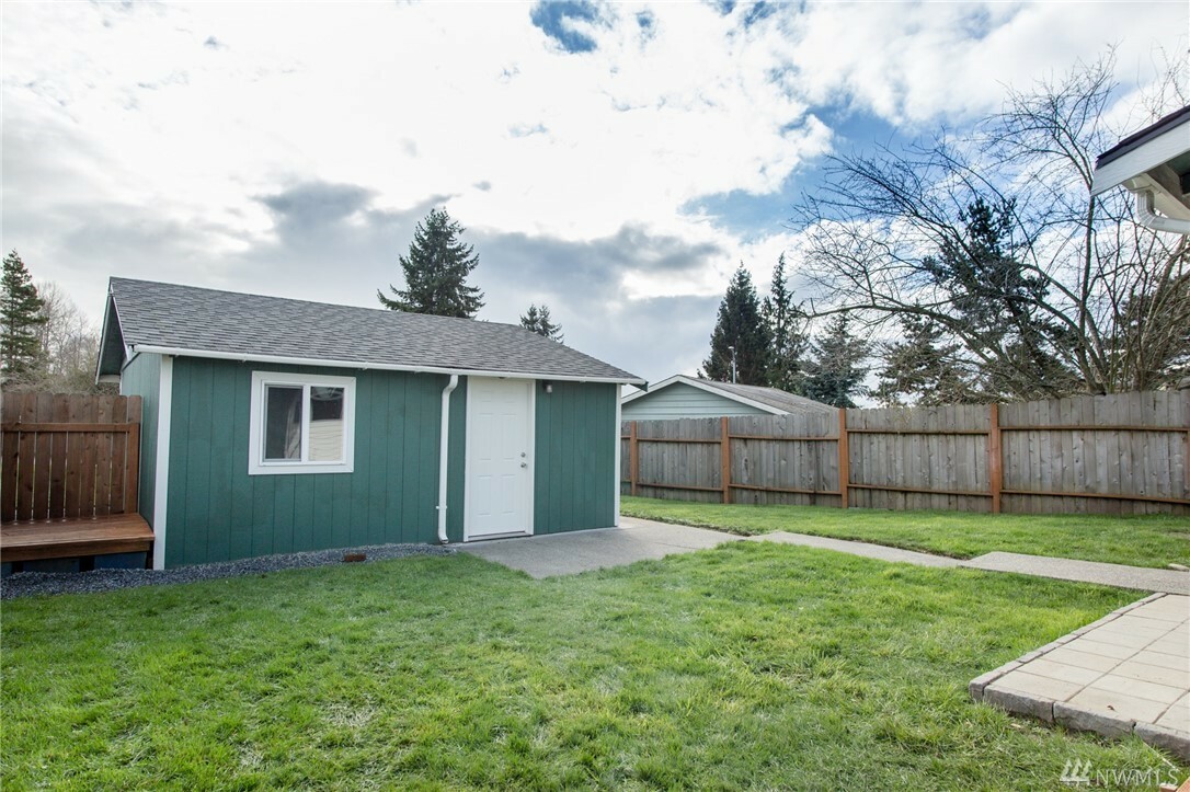 Property Photo:  8705 12th St NE  WA 98258 