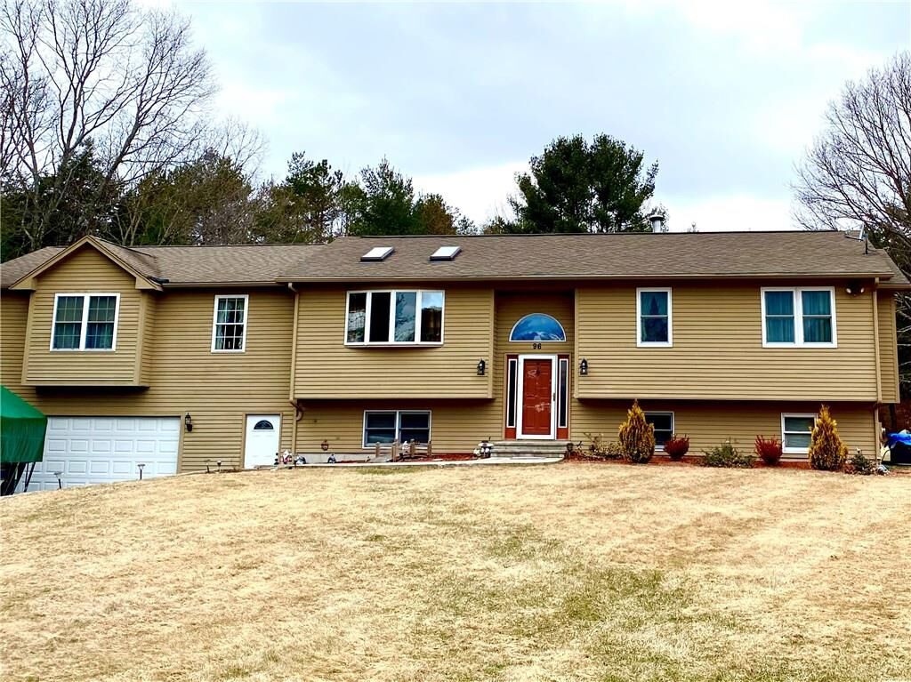 Property Photo:  96 Highview Av  RI 02896 