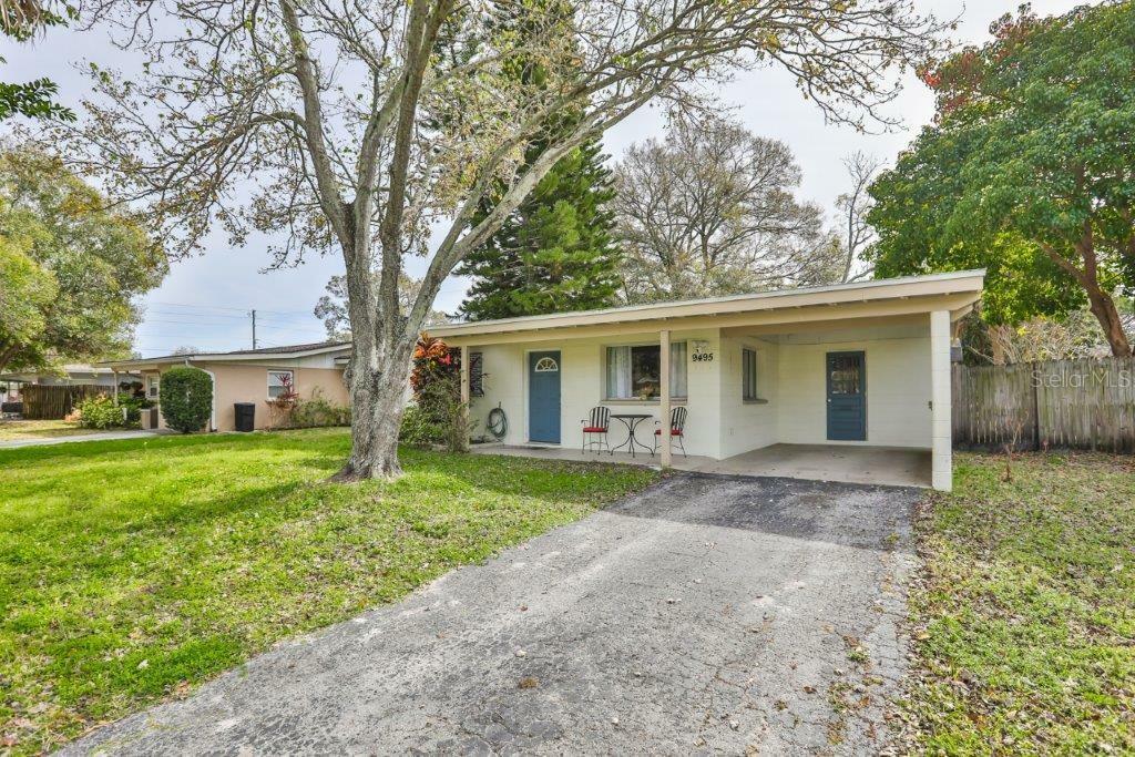 Property Photo:  9495 Park Lake Drive N  FL 33782 