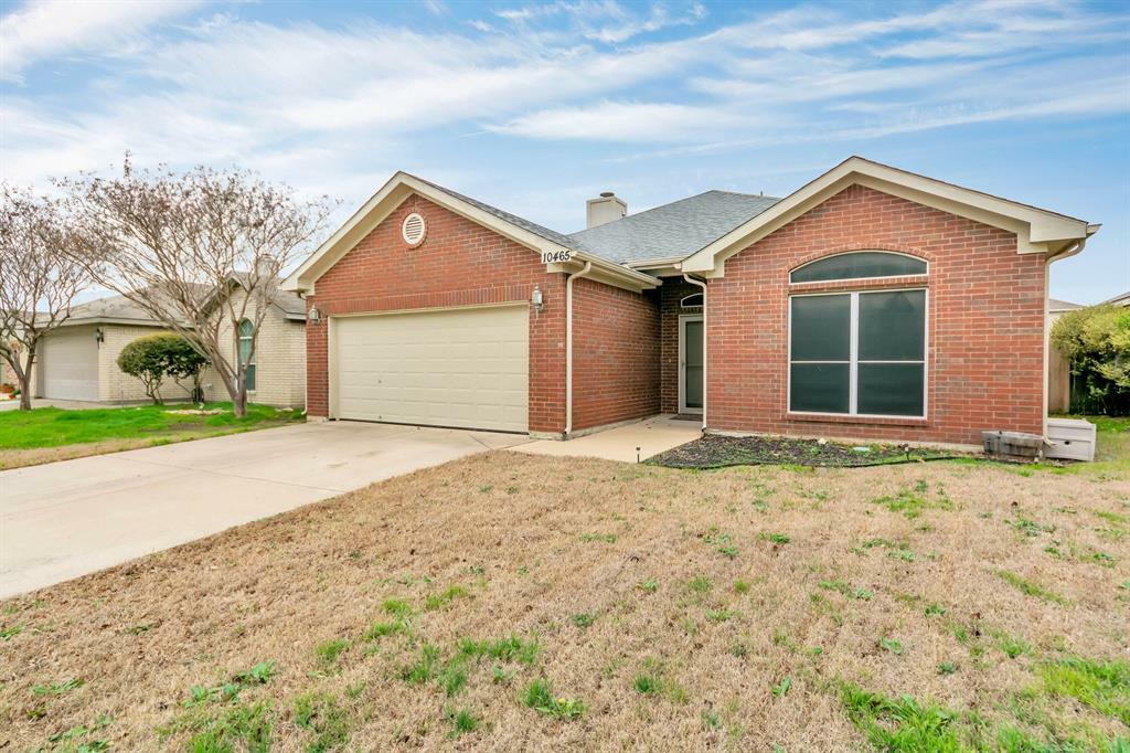 Property Photo:  10465 Fossil Hill Drive  TX 76131 