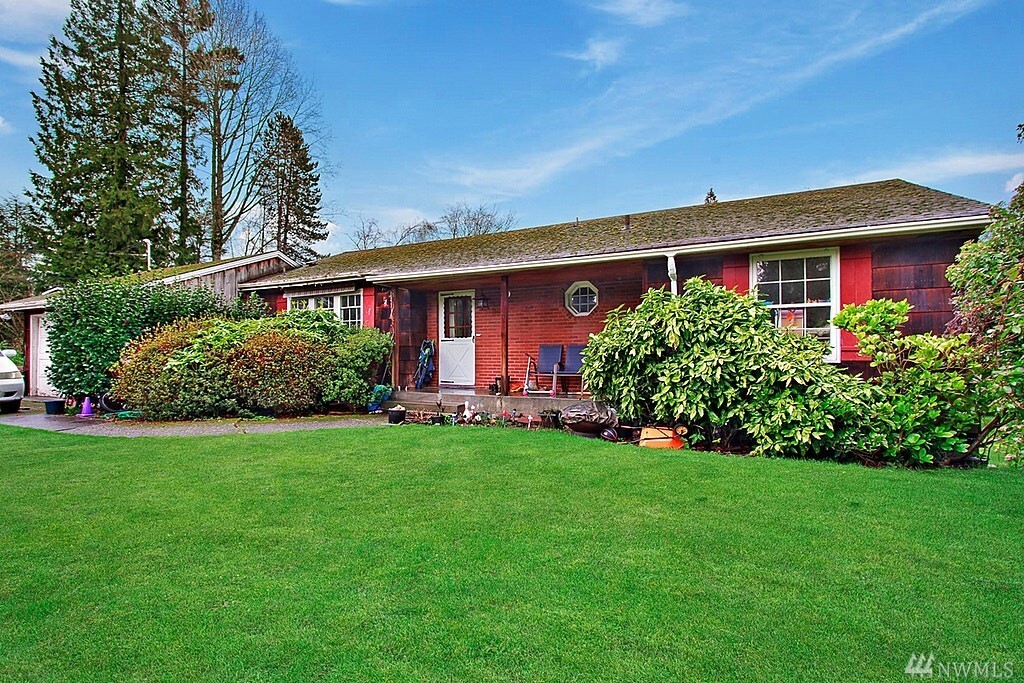 Property Photo:  17159  4th Avenue SW  WA 98166 